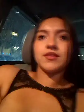 DulceCaroX online show from August 2, 3:49 am