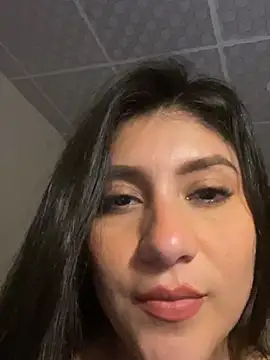 Snapshot of latinasoftie chatting on June 26, 4:06 am latinasoftie online show from June 26, 4:06 am