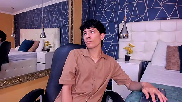 LeoFeniix online show from March 6, 3:58 am