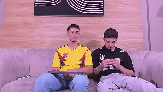 Snapshot of jackson_friends chatting on June 17, 3:57 pm jackson friends online show from June 17, 3:57 pm