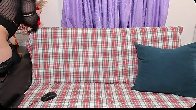 Snapshot of ranya4uu chatting on March 3, 9:31 pm ranya4uu online show from March 3, 9:31 pm