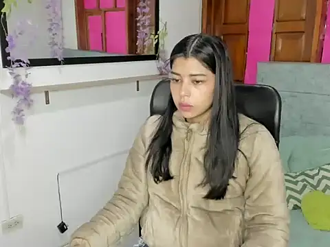 Snapshot of Aysha_winxs chatting on May 8, 3:12 am Aysha winxs online show from May 8, 3:12 am