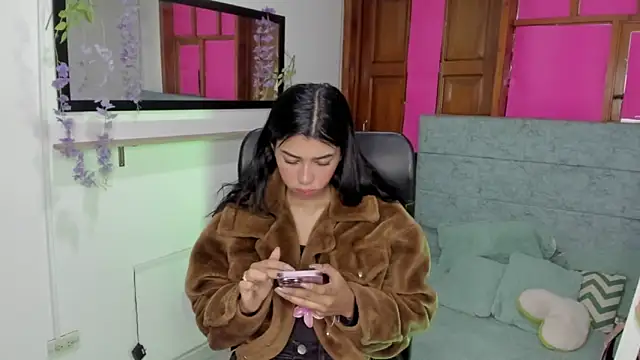 Snapshot of Aysha_winxs chatting on May 22, 3:02 am Aysha winxs online show from May 22, 3:02 am