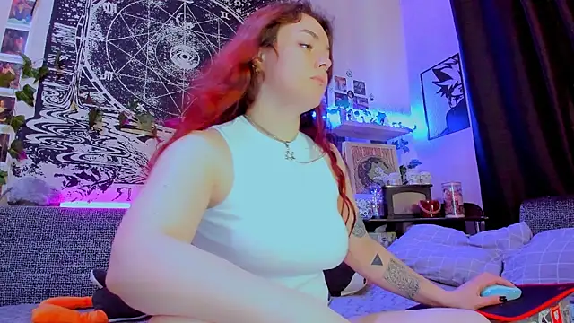 FearlessDivaX online show from June 4, 1:55 am