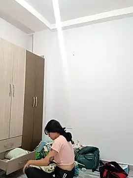 Snapshot of sara_cute_so chatting on May 3, 4:13 pm sara cute so online show from May 3, 4:13 pm