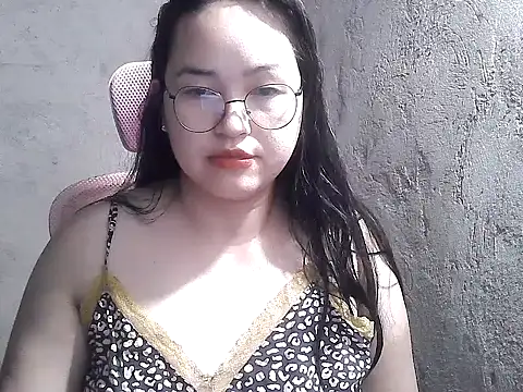 Snapshot of wildchinita00 chatting on July 25, 9:34 pm wildchinita00 online show from July 25, 9:34 pm