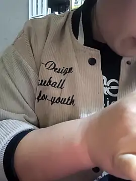 MayEva ly online show from February 20, 2:19 am