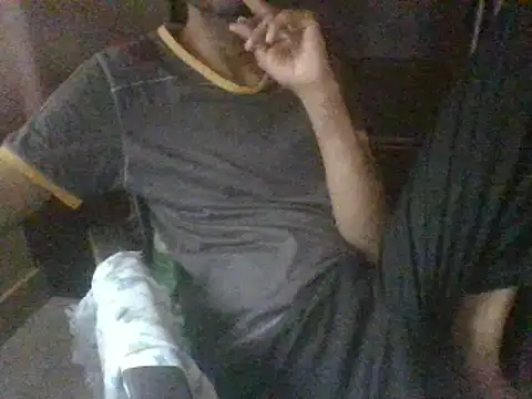 Snapshot of sub_slave_indi chatting on March 9, 2:26 am sub slave indi online show from March 9, 2:26 am