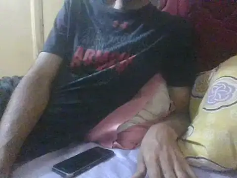 Snapshot of sub_slave_indi chatting on April 5, 1:14 am sub slave indi online show from April 5, 1:14 am