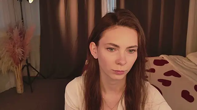 Snapshot of Scarlet_Muse_ chatting on February 27, 9:20 am Scarlet Muse online show from February 27, 9:20 am