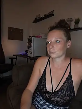 Snapshot of ZaramourXMrX chatting on May 29, 8:40 pm ZaramourXMrX online show from May 29, 8:40 pm