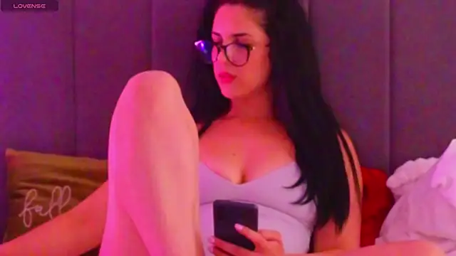 LauraDelightX online show from June 19, 5:23 am