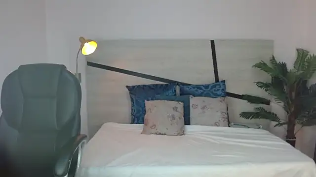 Anne blake online show from June 20, 3:09 am