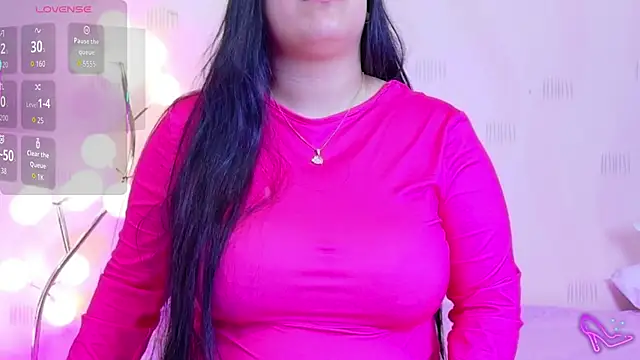Snapshot of curvybuffgirllll chatting on May 12, 7:33 pm curvybuffgirllll online show from May 12, 7:33 pm