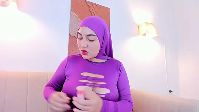Malika Noor online show from May 7, 2:11 pm