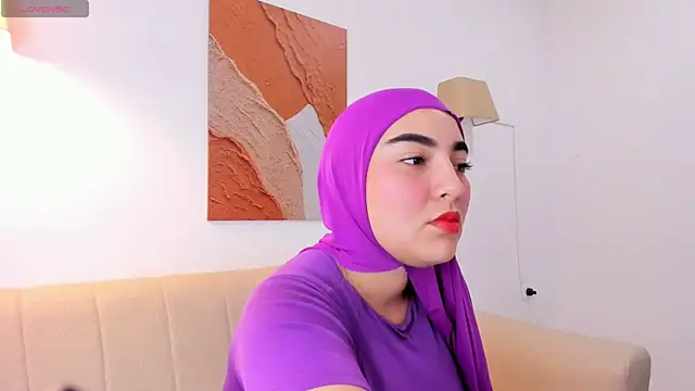 Malika Noor online show from June 25, 2:32 pm