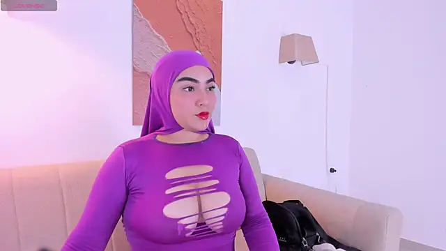 Malika Noor online show from July 7, 3:05 pm