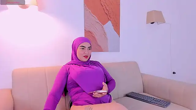 Malika Noor online show from July 16, 2:34 pm