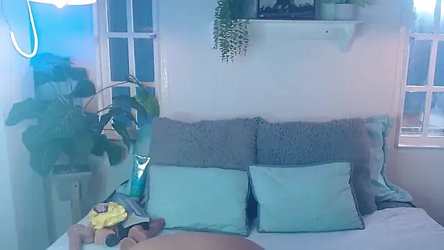 aurora  johansson online show from March 11, 2:01 pm