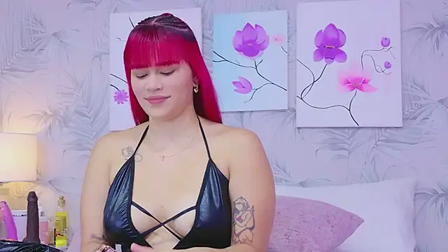 Snapshot of CherryTayloor chatting on May 15, 3:35 am CherryTayloor online show from May 15, 3:35 am