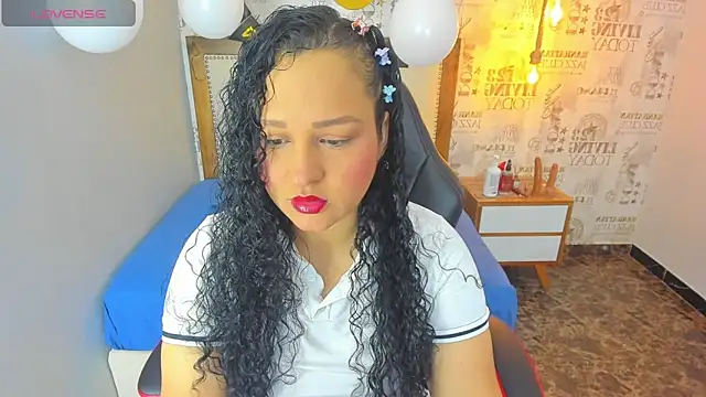 DANICA MULLER1 online show from March 13, 12:01 pm