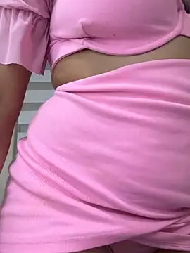 Snapshot of KendyLove_ chatting on June 13, 4:32 am KendyLove online show from June 13, 4:32 am