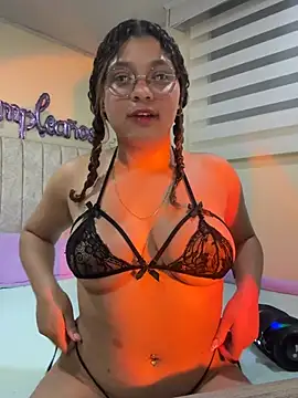 Snapshot of KendyLove_ chatting on July 25, 7:06 am KendyLove online show from July 25, 7:06 am