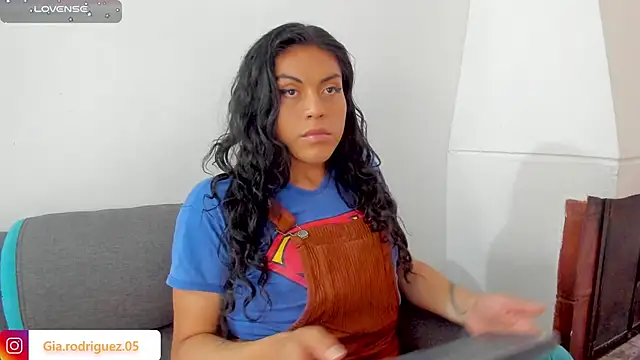 Jess Hoffman online show from April 30, 8:57 pm