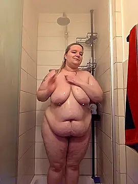 Curvy Lucy  online show from February 19, 10:50 pm