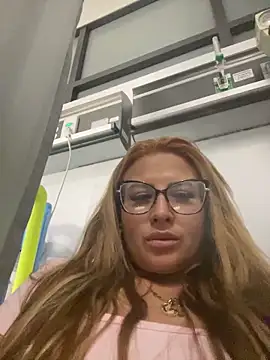 Snapshot of Alma_Andrade chatting on March 27, 3:23 am Alma Andrade online show from March 27, 3:23 am