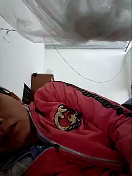 Snapshot of kieuqueen92 chatting on March 14, 12:21 pm kieuqueen92 online show from March 14, 12:21 pm