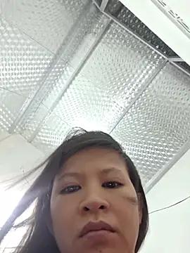 Snapshot of kieuqueen92 chatting on March 25, 2:34 pm kieuqueen92 online show from March 25, 2:34 pm