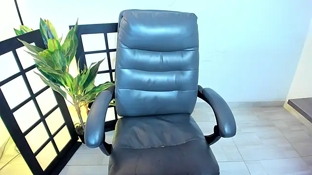 Snapshot of Antonella_Moretti_ chatting on June 22, 4:53 am Antonella Moretti online show from June 22, 4:53 am