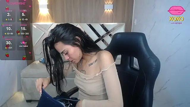 Snapshot of Tamy_b_ chatting on March 5, 3:13 am Tamy b online show from March 5, 3:13 am