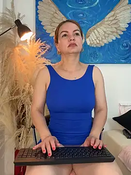 Viictoria-Jones online show from April 24, 10:18 am