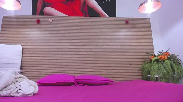 Snapshot of _sussan_miller chatting on March 12, 9:43 pm sussan miller online show from March 12, 9:43 pm