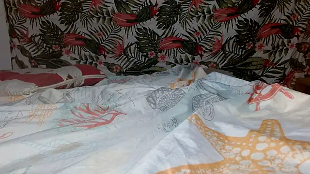 smallvioleta69 online show from March 7, 6:38 pm