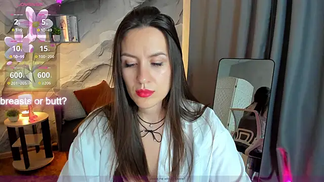Snapshot of asti_bubbles chatting on June 5, 6:52 am asti bubbles online show from June 5, 6:52 am