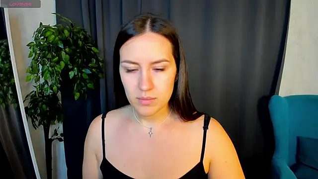 Snapshot of asti_bubbles chatting on June 8, 8:26 am asti bubbles online show from June 8, 8:26 am