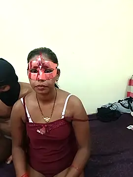 Snapshot of Sexy_mahira01 chatting on March 6, 4:42 am Sexy mahira01 online show from March 6, 4:42 am