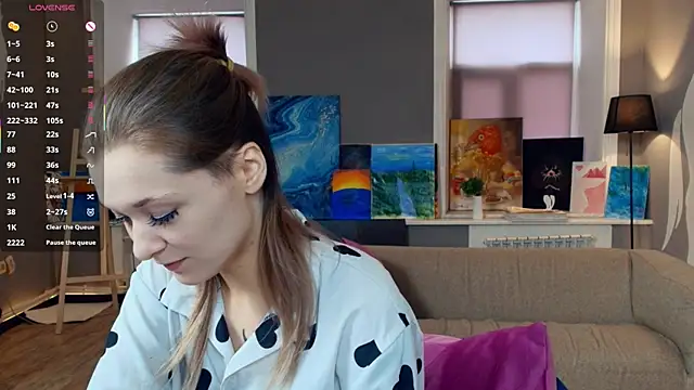 CleopatraHabibi online show from July 6, 7:27 am