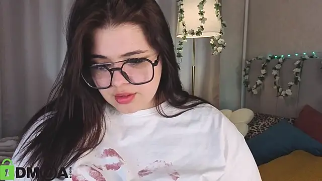 Snapshot of Annet_Nel1son chatting on May 20, 2:07 am Annet Nel1son online show from May 20, 2:07 am