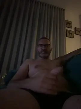 Snapshot of ivandotato23 chatting on June 27, 9:31 pm ivandotato23 online show from June 27, 9:31 pm