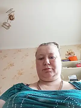 KiraStanton online show from May 21, 3:30 pm