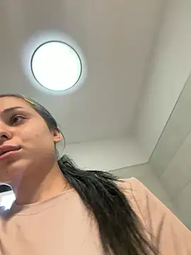 Olivia Noor online show from June 12, 3:11 pm