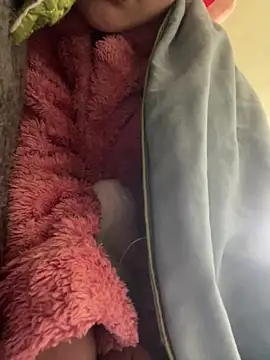 Snapshot of Dautay-mup chatting on March 13, 4:02 pm Dautay-mup online show from March 13, 4:02 pm