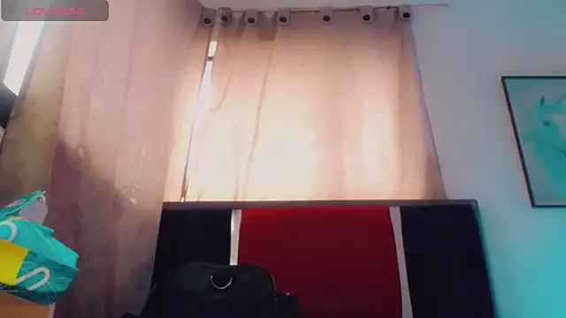 Snapshot of Abby_White__ chatting on June 19, 7:39 pm Abby White online show from June 19, 7:39 pm