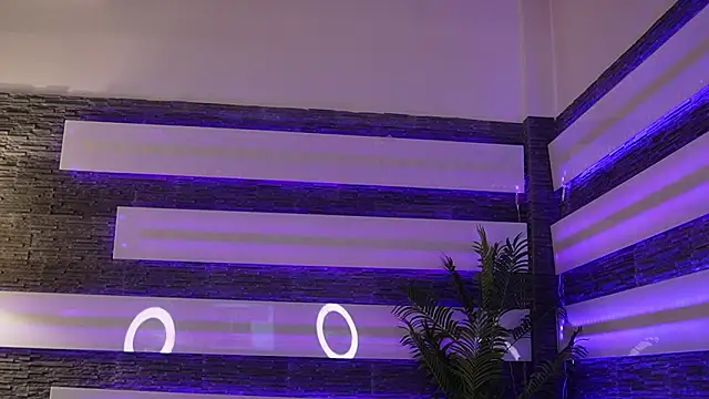 ItsIvyLicious  online show from March 4, 9:54 pm