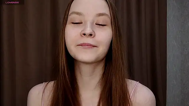 LeslieShay online show from April 28, 7:19 pm
