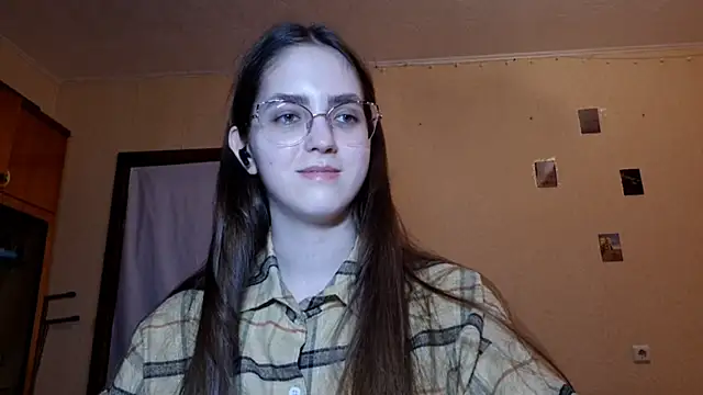 Katelemon online show from April 24, 1:24 pm